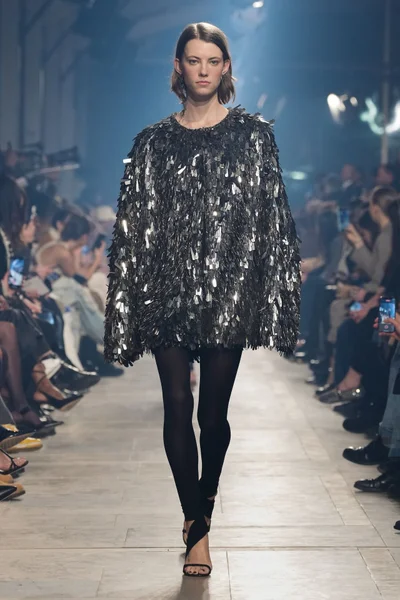 Look 53